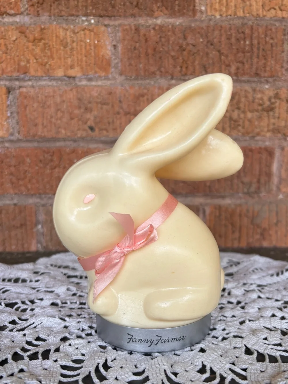 Vintage Wax FANNY FARMER Candy Container Lid BUNNY RABBIT Advertisement